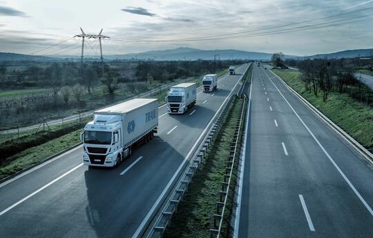 Nortrail Trailer på motorveien gjennom Europa 